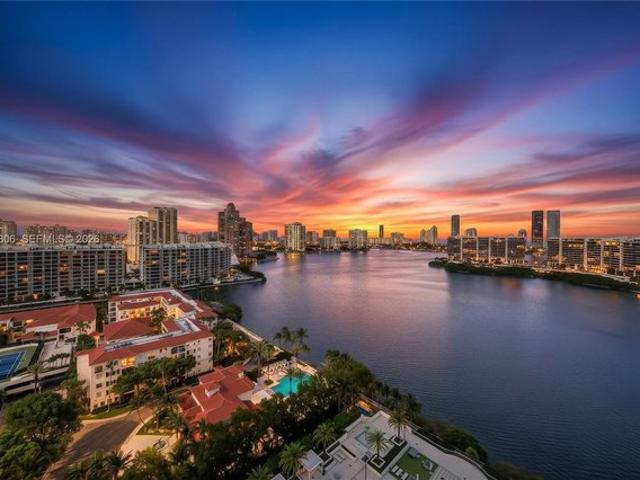Condo for sale in Aventura, Florida