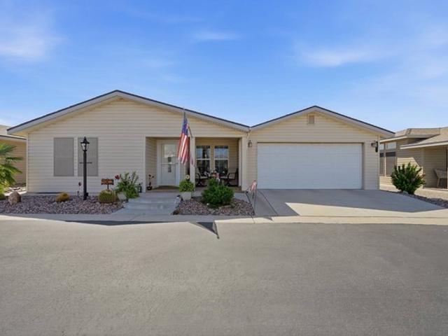 House for sale in Apache Junction, Arizona