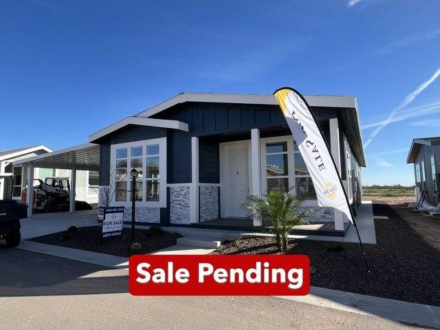 House for sale in Apache Junction, Arizona