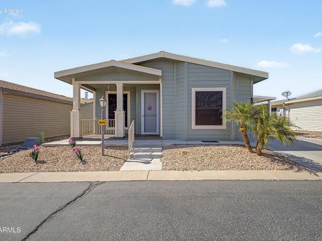 House for sale in Apache Junction, Arizona