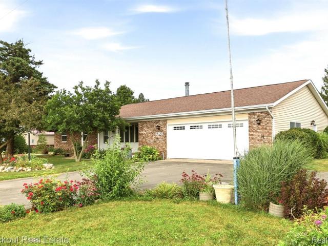 House for sale in Tuscola, Michigan