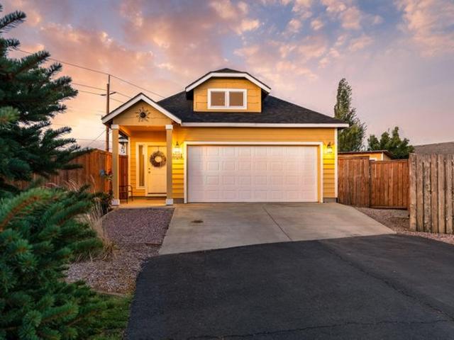 House for sale in Oregonia