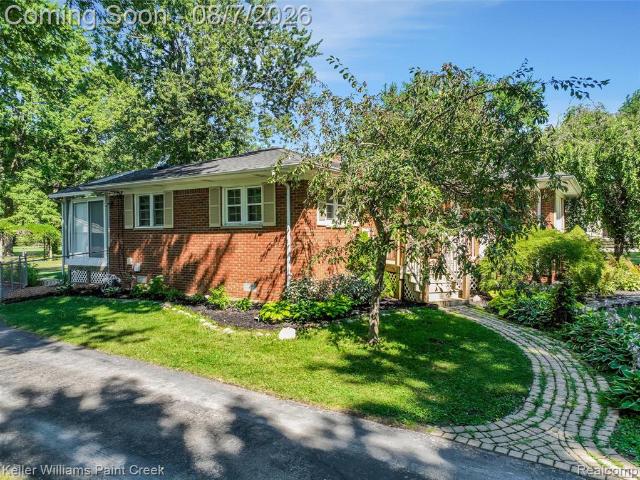 House for sale in Rochester Hills, Michigan