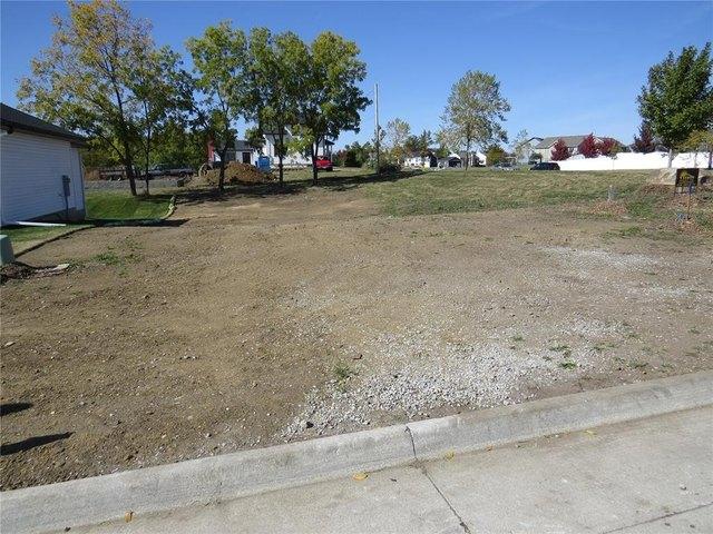 Land for sale in Linn, Iowa
