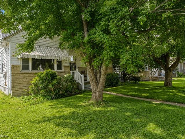 House for sale in Vienna, West Virginia