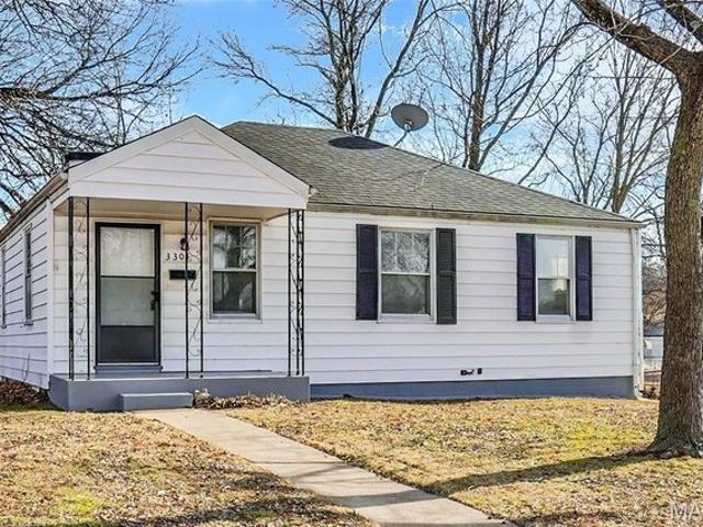 House for sale in Breckenridge, Missouri