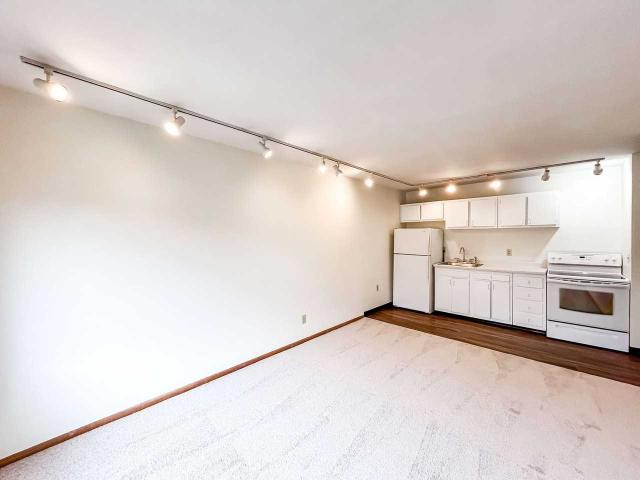 Apartment for rent in Hennepin, Minnesota