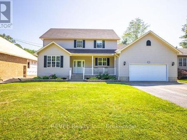 House for sale in Ridgeway, Fort Erie