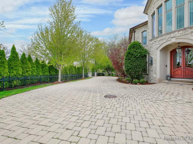 House for sale in Oak Brook, Illinois