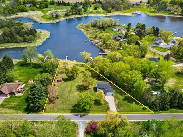 House for sale in Lindstrom, Minnesota