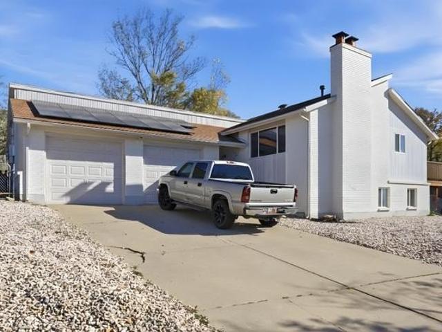 House for sale in Layton, Utah