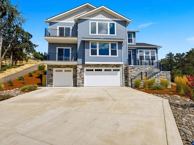House for sale in Oregonia