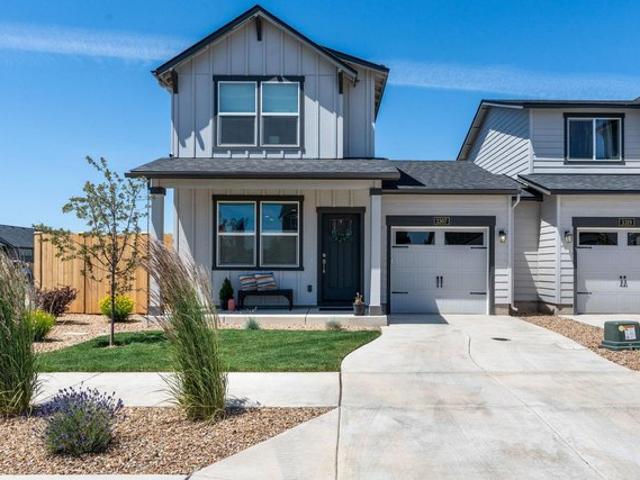Townhouse for sale in Oregonia
