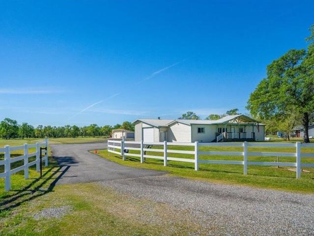 House for sale in Shasta, California