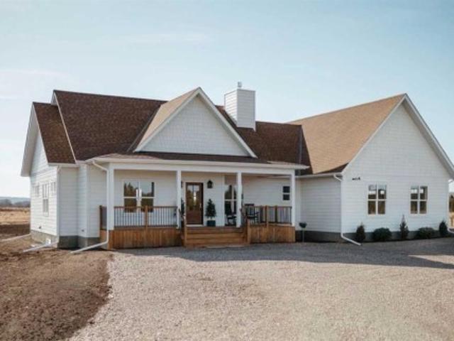 House for sale in Alberta