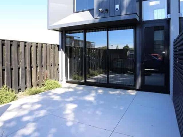 House for rent in Heathcote, Canterbury