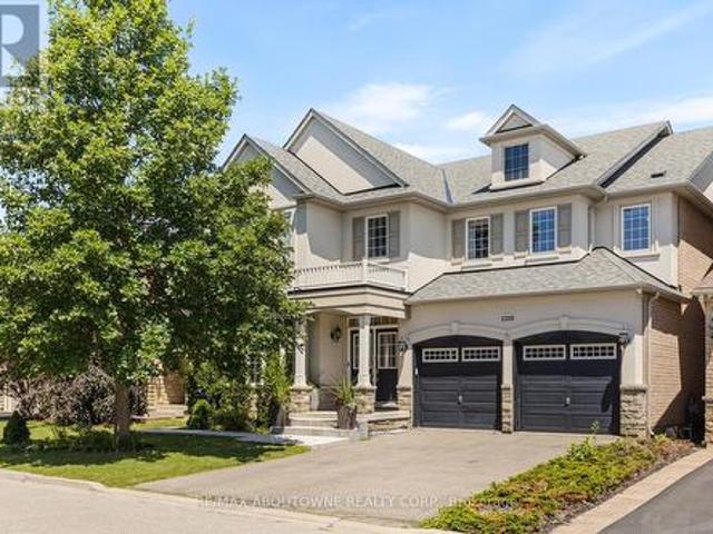 House for sale in Oakville, Ontario