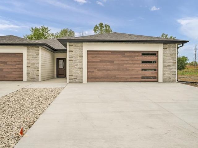 Townhouse for sale in Spirit Lake, Dickinson County