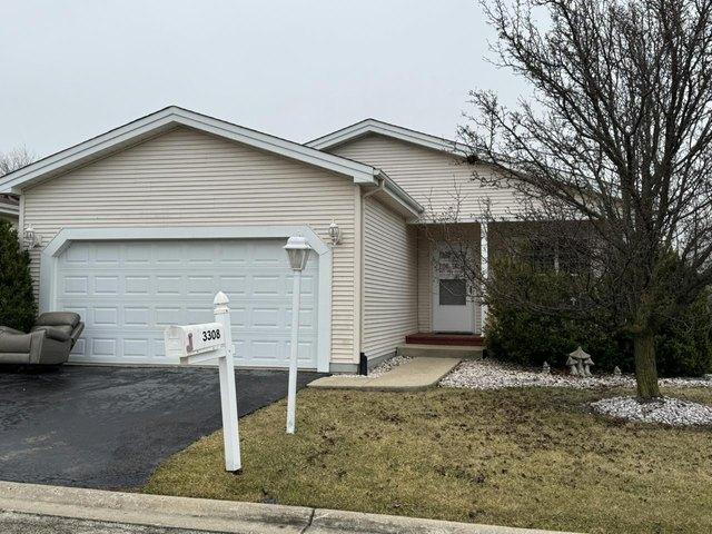 House for sale in Grayslake, Illinois