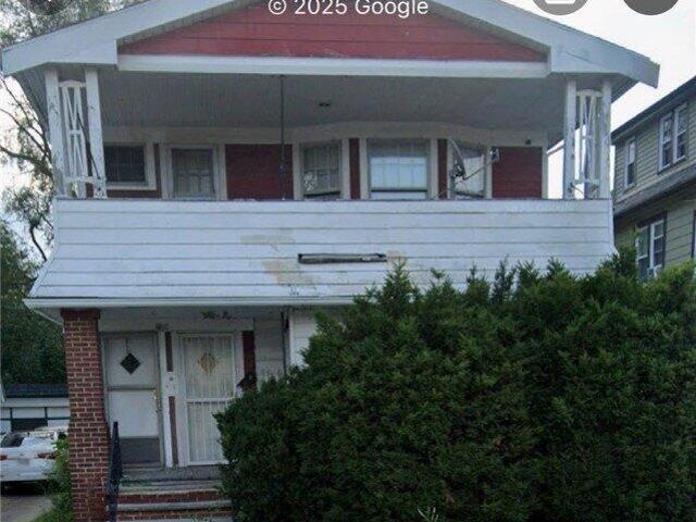 Duplex for sale in Cleveland