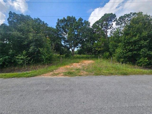 Land for sale in Lorida, Florida