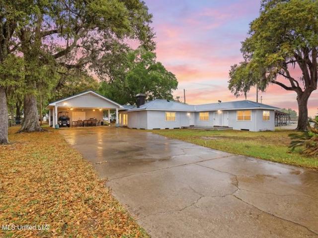 House for sale in Gautier, Mississippi