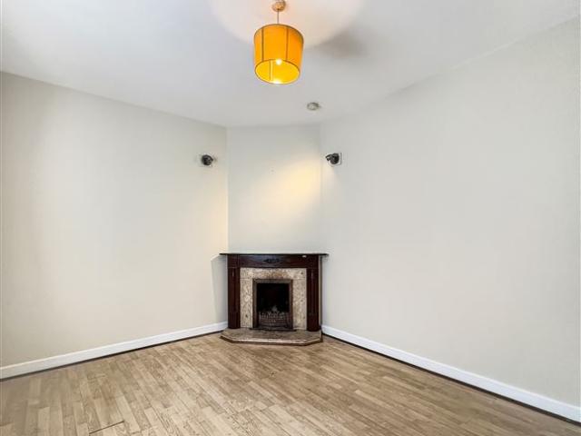Terraced House for sale in Gaillimh, Connacht