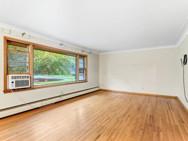 House for sale in Cambridge, Isanti County