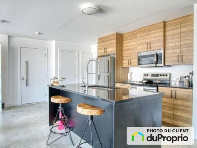 Apartment for rent in Saint-Hubert, Longueuil