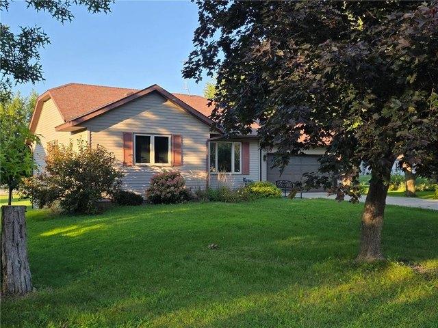 House for sale in Steele, Minnesota