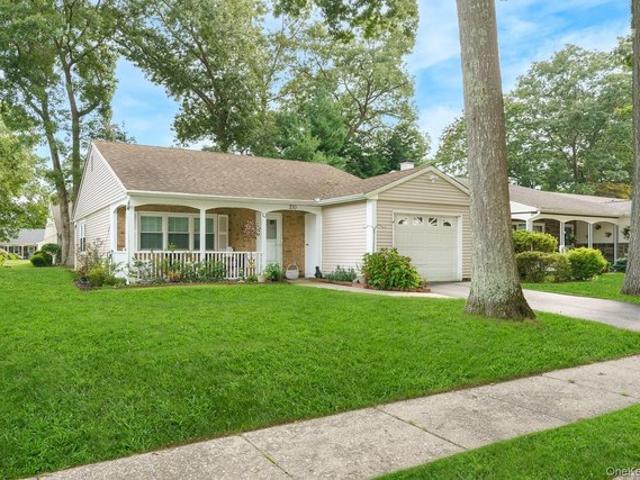 Condo for sale in Ridge, Town of Brookhaven