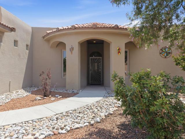 House for sale in Los Lunas, New Mexico