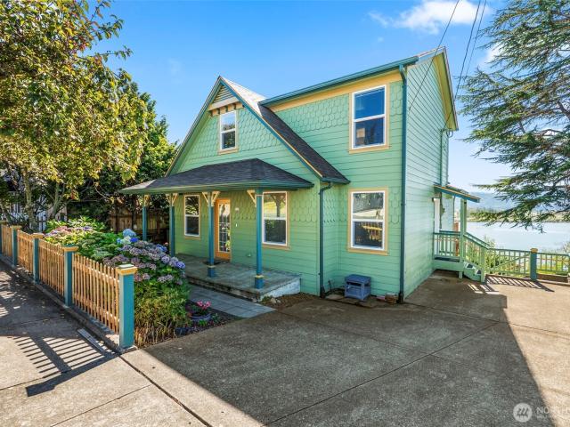 House for sale in Cathlamet, Wahkiakum County