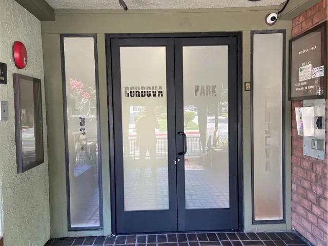 Condo for sale in Pasadena, California