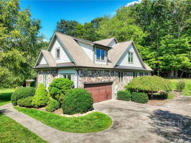 House for sale in Jefferson, North Carolina