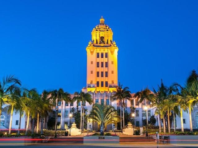 Apartment for rent in Beverly Hills, California