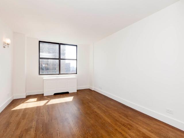 Property for rent in Arverne, New York