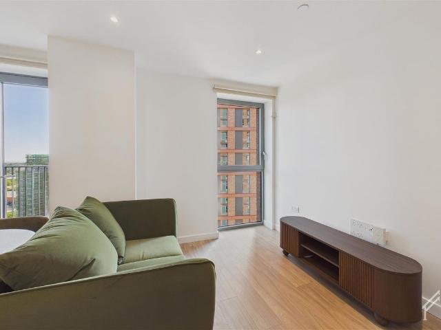 Studio for rent in Alperton, Greater London