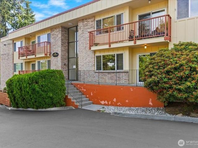 Condo for sale in Everett, Washington