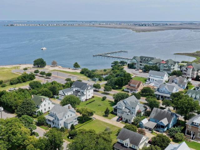 Land for sale in Manteo, North Carolina