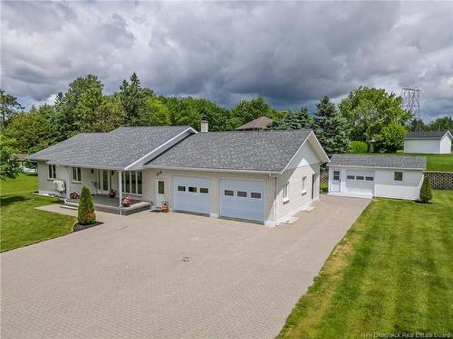 House for sale in New Brunswick / Nouveau-Brunswick