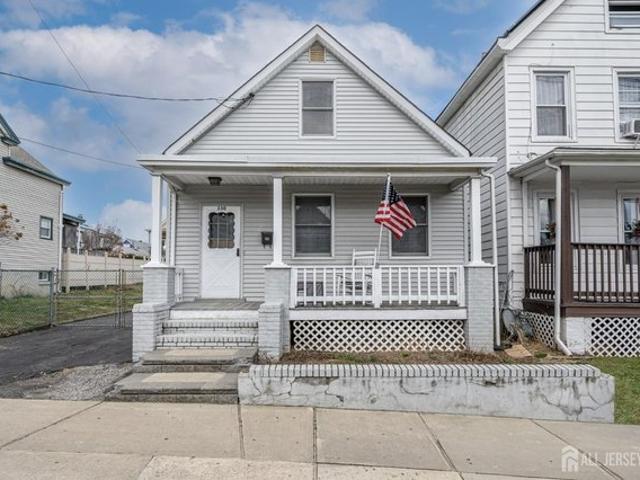 House for sale in Perth Amboy, New Jersey