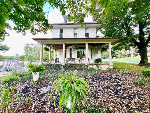 House for sale in Bedford, Indiana