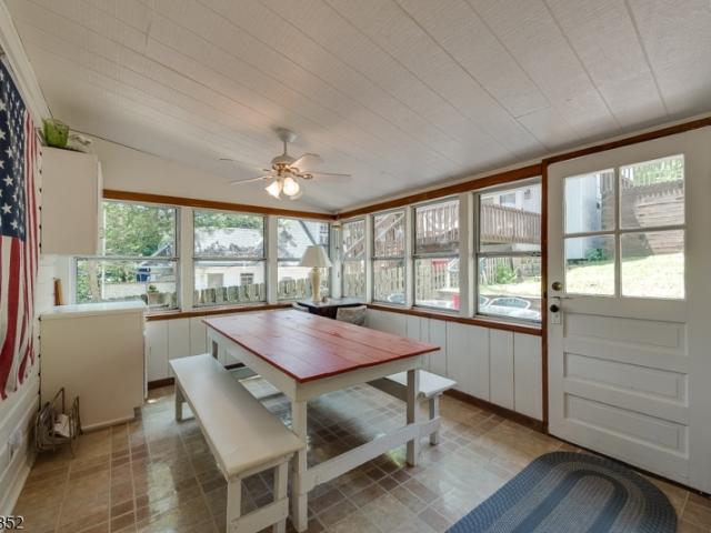 House for sale in Glasser, New Jersey