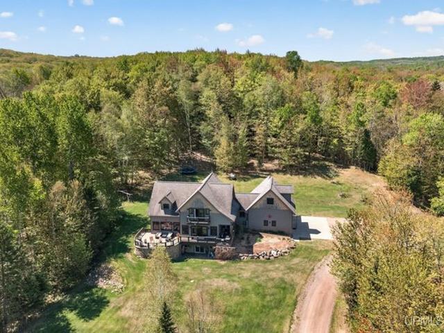 House for sale in Marquette, Michigan