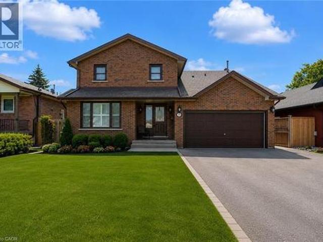 House for sale in Ancaster, Ontario