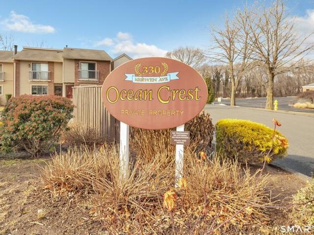 Townhouse for sale in Milford, Connecticut