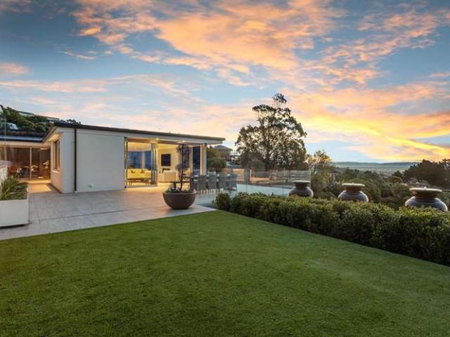 House for sale in Chaslands, Canterbury