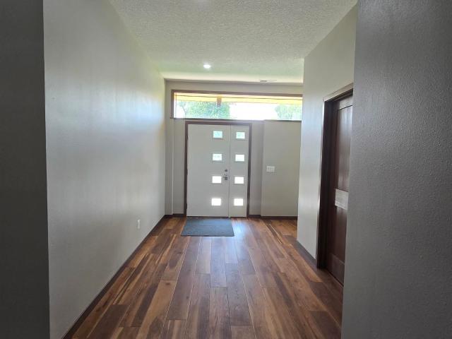 Condo for sale in Mahaska, Iowa