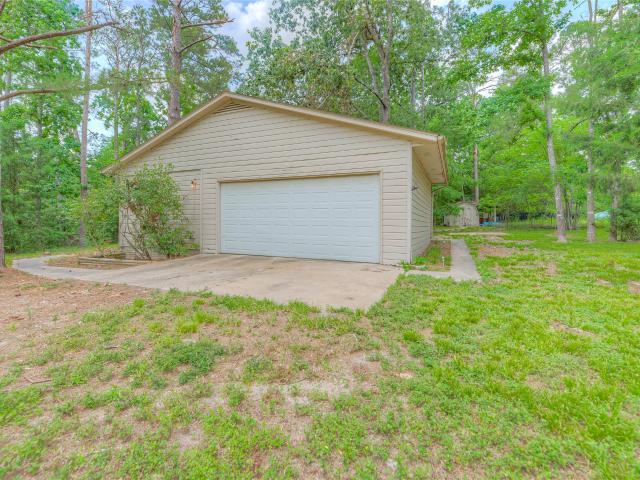 House for sale in Oakhurst, Texas